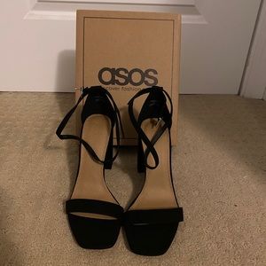 Heeled sandals (5cm)